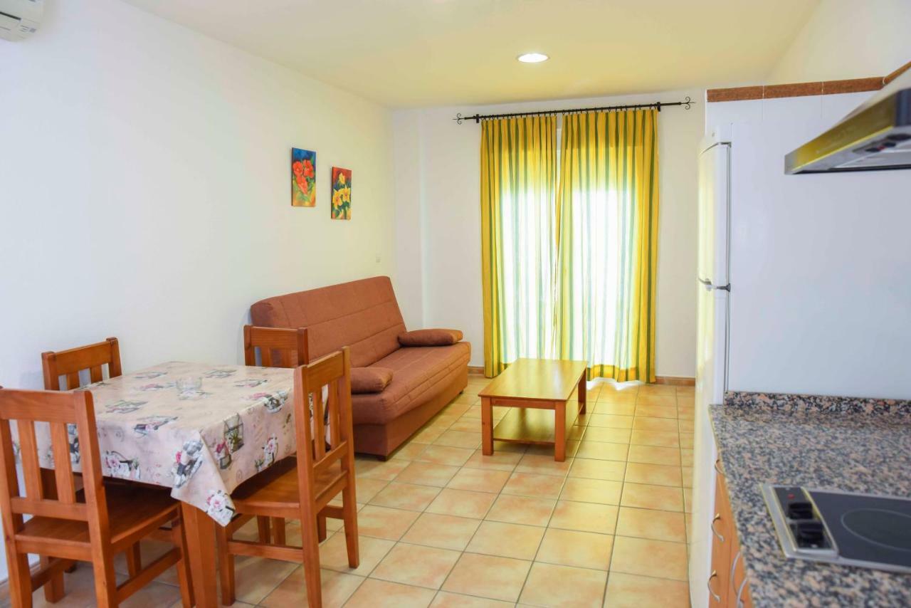 Apartamentos Perez Zara Conil De La Frontera Eksteriør billede